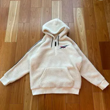 오니츠카타이거 보아 플리스 자켓 후드 부착