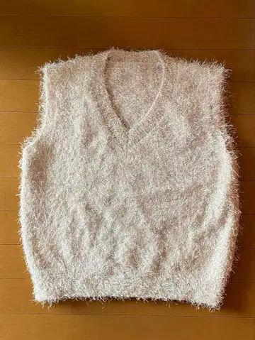 AMELY 라메 믹스 샤기 니트 베스트