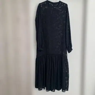 블랙 꽃무늬 레이스 원피스