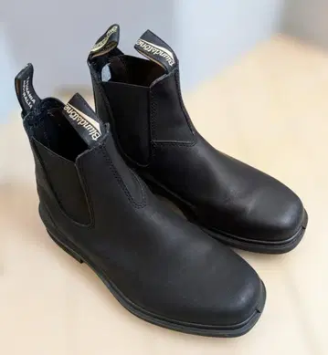 Blundstone 블랙 사이드 고어 부츠