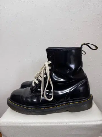 닥터마틴 8홀 부츠 1460 블랙 UK7 ~26cm