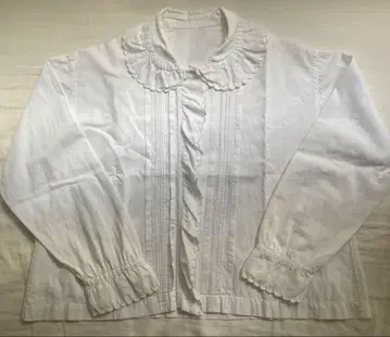 Euro vintage blouse