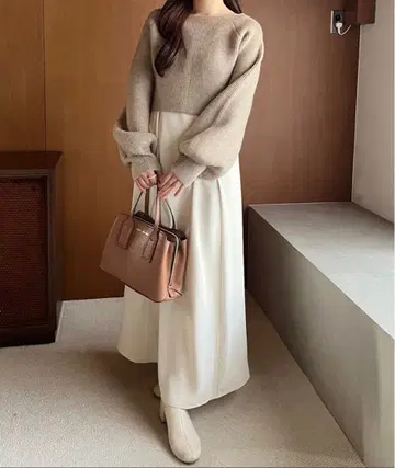 베이지 화이트 스커트 셋업