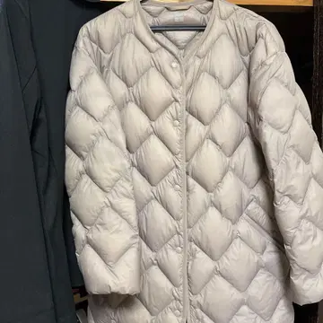 유니클로 울트라 라이트 다운 릴랙스 코트 S 사이즈