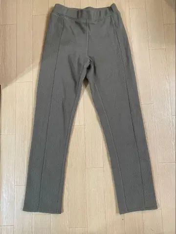 비어즐리 슬림핏 캐주얼 팬츠 그레이