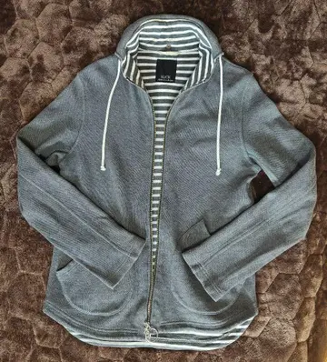 SLICK 풀 지퍼 아우터