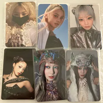 XG 히나타 트레이딩 카드 세트