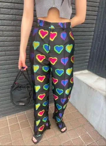 새상품급 MAISON SPECIAL 하트 자카드 팬츠