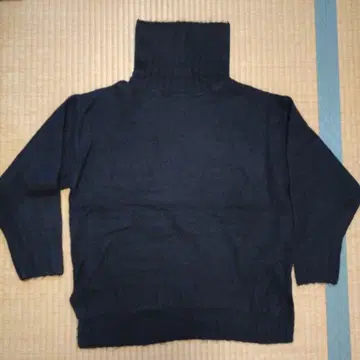 미사용 새상품 르농큐르 터틀 니트 블랙