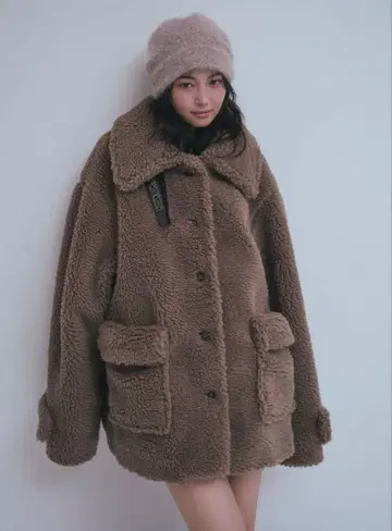 Andequal stand neck boa coat