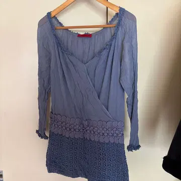 연한 파란색 랩 스타일 튜닉 미사용에 가까움