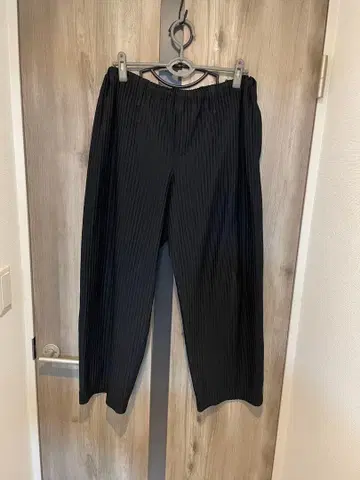 플리츠 팬츠 블랙 사이즈 2 벨트 루프