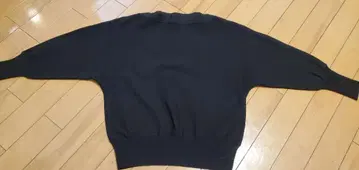 Demi-Luxe 블랙 긴팔 니트