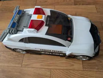 토미카 빅 변신! 빅 패트롤카 토미카 타운