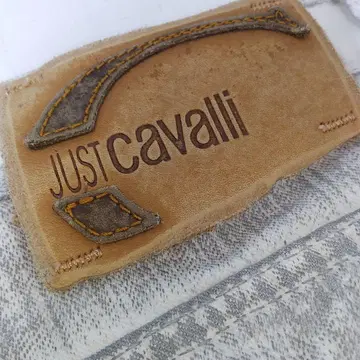 저스트 카발리 화이트 스트레이트 데님