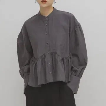 KBF 비대칭 스위칭 블라우스