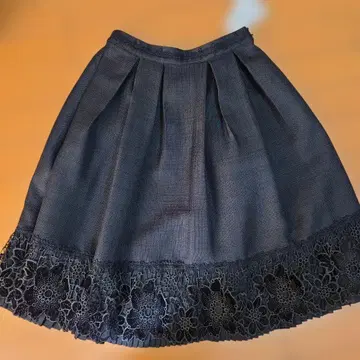 새상품 axes femme 밑단 플라워 레이스 스커트 블랙 M 블랙