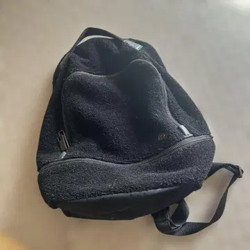 Lululemon 블랙 백팩