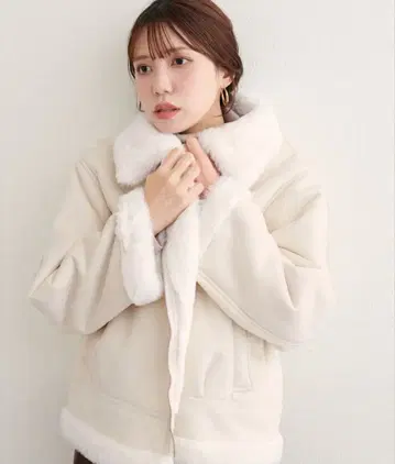 인조 모피 무스탕 블루종 아이보리