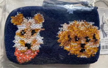 러블리 리드 도기 파우치