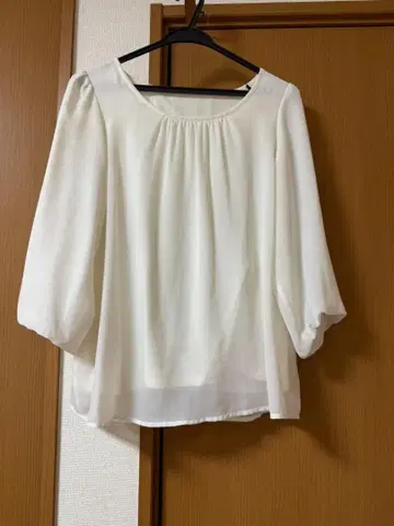 화이트 오부 소매 블라우스 사이즈 02
