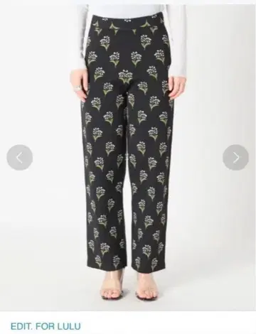 스즈란 패턴 니트 팬츠