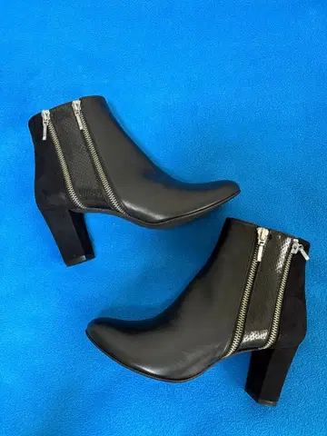 [ 새상품 ] TALANTON by DIANA 숏부츠 23.5cm