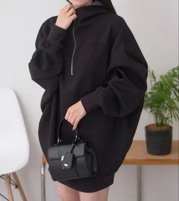 Chico 하프 지퍼 후드 맨투맨 미니 원피스