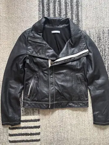블랙 가죽 자켓