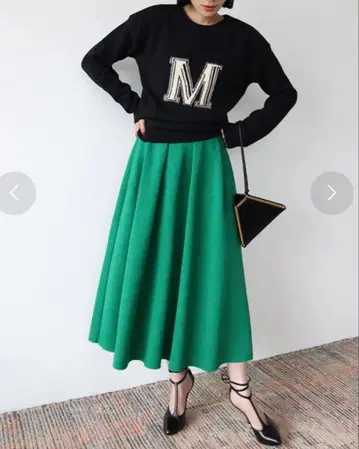 엘프 랭크 그린 플레어 스커트