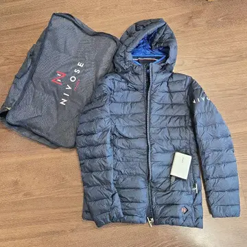 NIVOSE 네이비 다운 자켓 EU 36