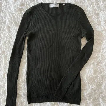 투모로우랜드 심플 니트