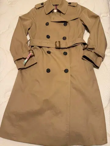 새상품급 베이지 트렌치코트