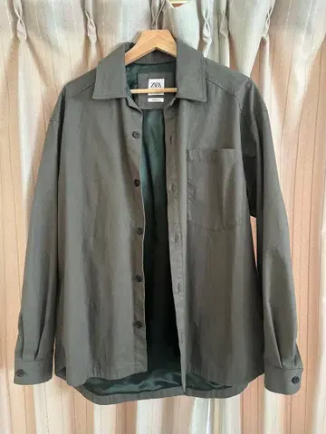 ZARA 릴랙스핏 그레이 셔츠