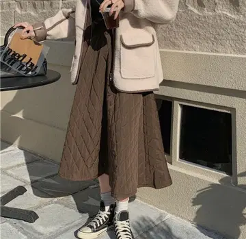 택 포함 새상품 퀼팅 플레어 스커트 발수 충전솜 방한 허리밴딩