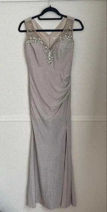 Jewels 비쥬 장식 머메이드 드레스