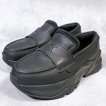 [ PUMA 푸마 ] 통굽 로퍼 (23.5) 올블랙 로고