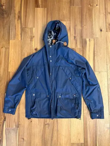 마운트레이니아 디자인 블루블루 마운틴 파카