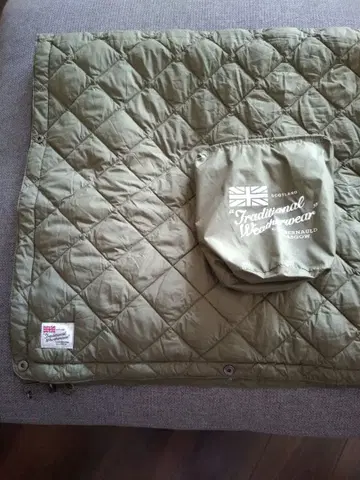 트래디셔널 웨더웨어 올리브 그린 담요