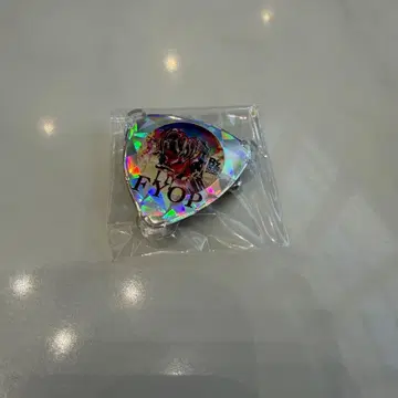 B'z FYOP 가챠 피크 배지