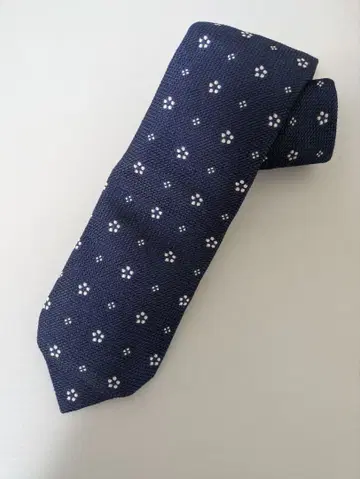 [ stefanobigi ] 실크 소재 꽃무늬 네이비 넥타이