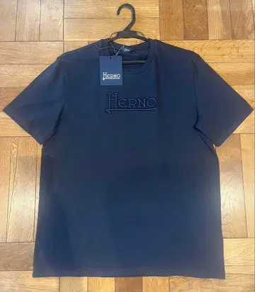 Herno 네이비 T셔츠 사이즈 48