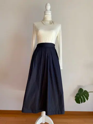 네이비 브라운 리버서블 플레어 스커트 BARNEYS NEWYORK