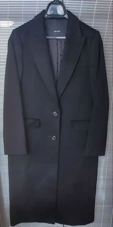 allureville 블랙 체스터 코트 사이즈 1