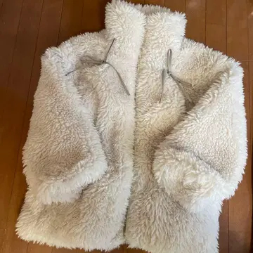 그레일 리본 포함 보아 자켓 아이보리