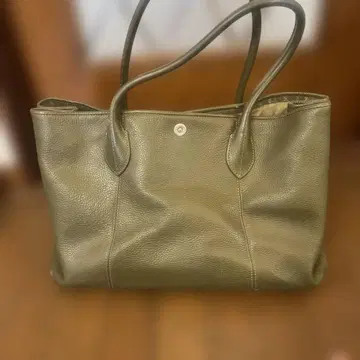 유나이티드 애로우즈 카키 가죽 토트백