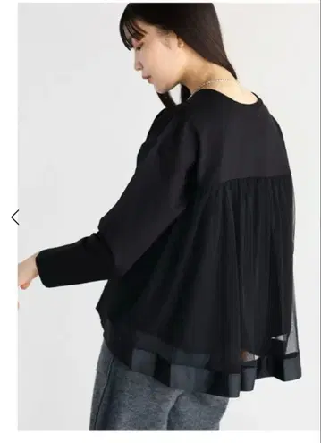 새상품 야마다야 MEDOC 백 튤 롱 슬리브 풀오버 블랙