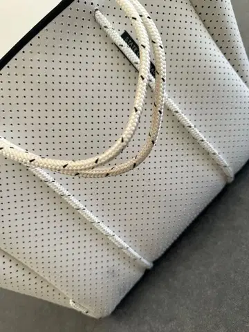 STATE OF ESCAPE 플라잉 솔로 토트백 화이트