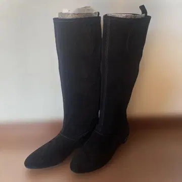 새상품급 Ferragamo 블랙 스웨이드 롱 부츠 25.5