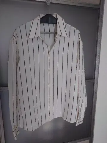 자라 스트라이프 셔츠 M 사이즈
